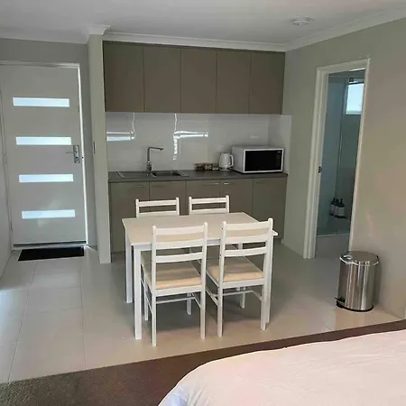 Apartment Close To The Beach Jindalee Exterior photo